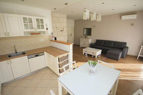 Tucepi Apartment | Apartmani Šulenta