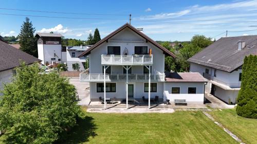 Sankt Georgen im Attergau Apartment | Apartment Attergautraum 1