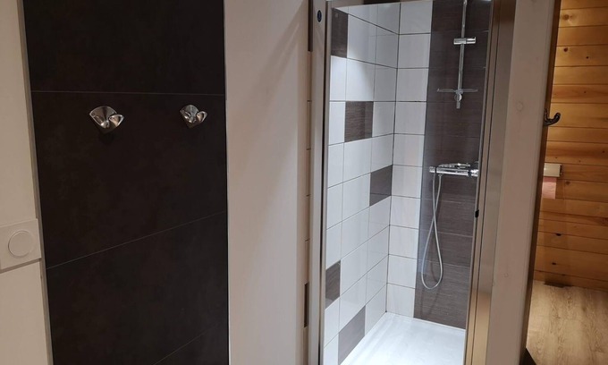 Saint-Jacques-des-Blats Apartment | Apartment RDC 6/8 people, Le Lioran