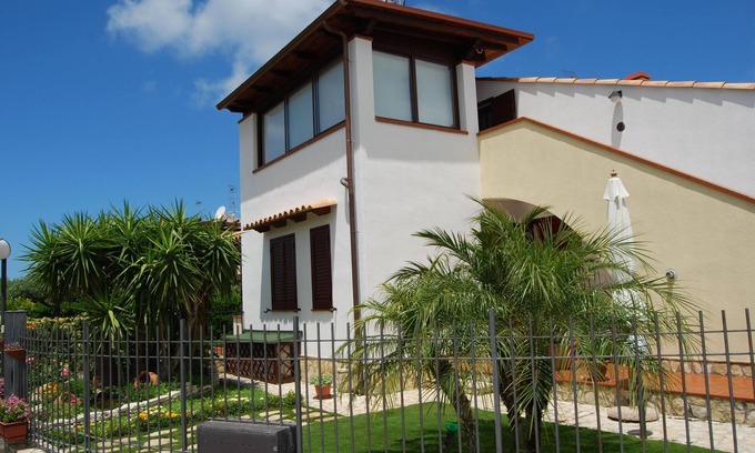 Piana Calzata Villa | Apartment in the Gulf of Cefalu