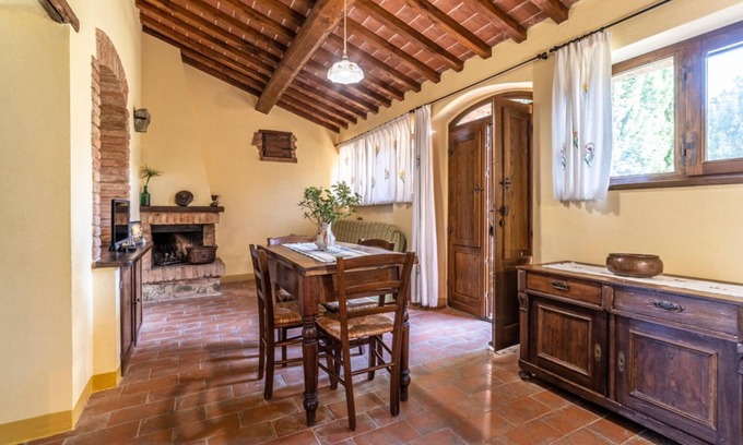 Badicorte Apartment | Apartment for 4 people in a farmhouse in Valdichiana in Tuscany