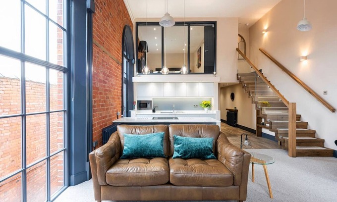 Edwinstowe Apartment | Apartment 1 The Old Chapel apartments, in the heart of Sherwood Forest