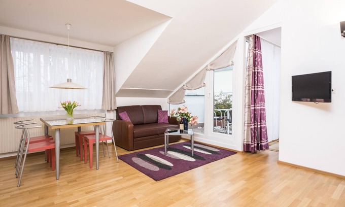 Hernals Apartment | Apartment 1 top floor apartment with terrace