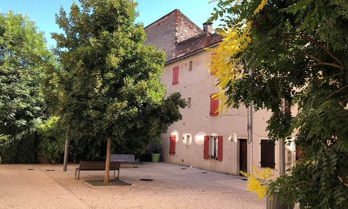 Cahors Apartment | Apartment 2*, place Saint Priest, floor 1