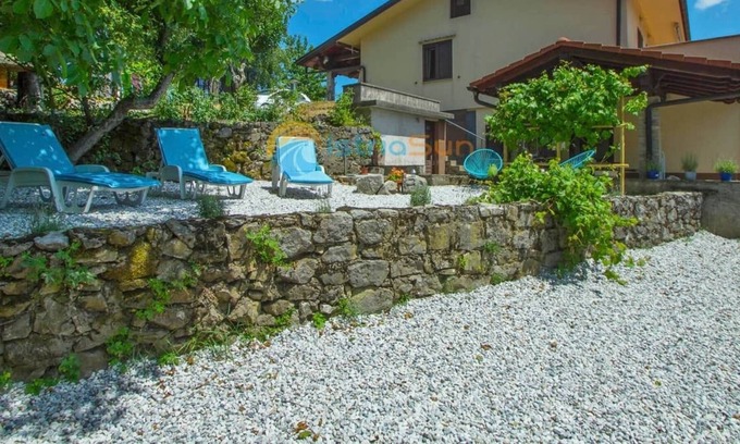 Klana Apartment | Apartment 2260/73943 (Kvarner - Klana), 17000m from the beach