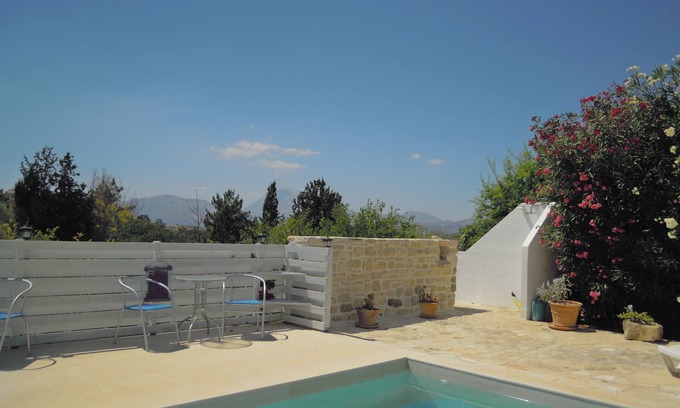 Kamilari Apartment | Apartment 70 m2 to 4persons, washing machine, swimming pool, private parking