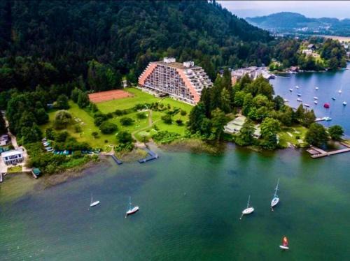 Landskron Apartment | Apartment am Ossiachersee mit eigenem Seezugang