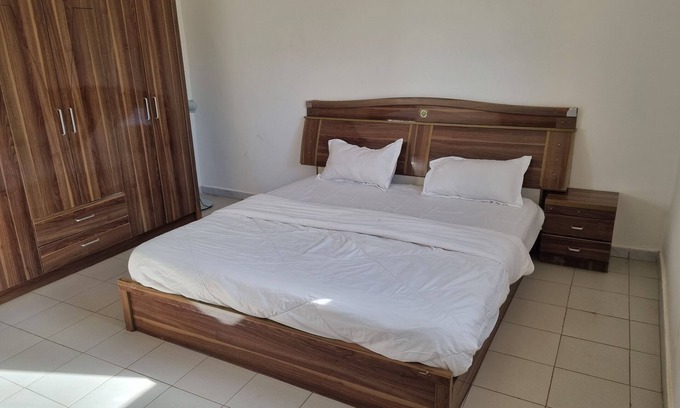 Pointe des Almadies Apartment | Apartment Bedroom-Living Room-Kitchen-Terrace halfway Blaise Diagne Airport - Dakar