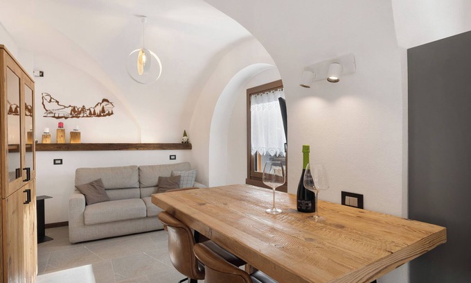 Ragoli Apartment | Apartment 'Ca Del Pan' with Mountain View, Private Garden and Wi-Fi