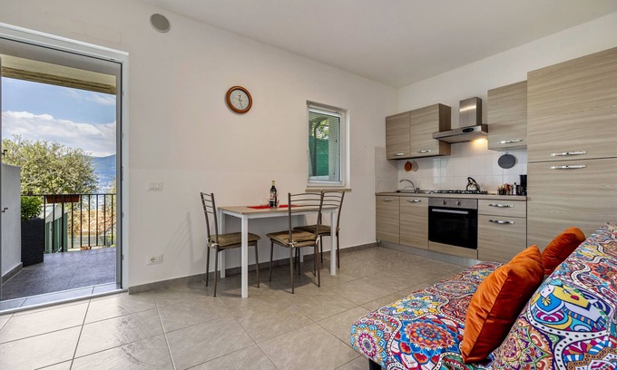 Brenzone sul Garda Apartment | Apartment 'Casa Maria' with Lake View, Private Garden and Wi-Fi