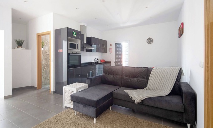 Capelas Apartment | Apartment 'Capelas Pdl' with Sea View, Balcony and Wi-Fi