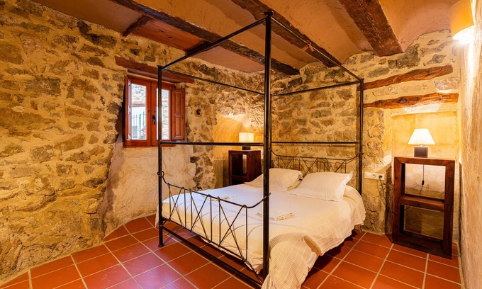 La Cuevarruz Apartment | Apartment "Casa de los Sueños - Ratoli" with Shared Terrace & Wi-Fi