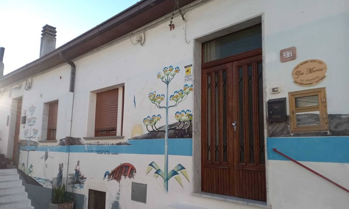 Montegiordano Apartment | Apartment 'Casavacanzaziamaria' with Balcony, Wi-Fi and Air Conditioning