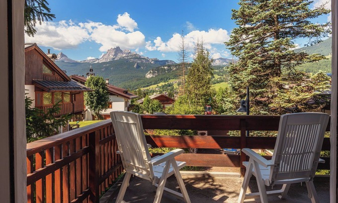 Cortina d'Ampezzo Apartment | Apartment "Cortina - House"