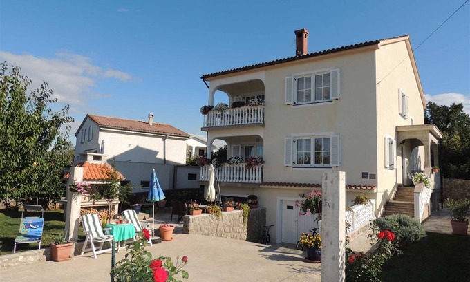 Sveti Anton Apartment | Apartment Danica with Balcony