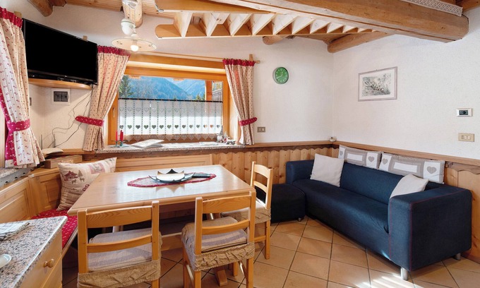 Caviola Apartment | Apartment 'Darecoi' with Mountain View, Shared Garden and Wi-Fi