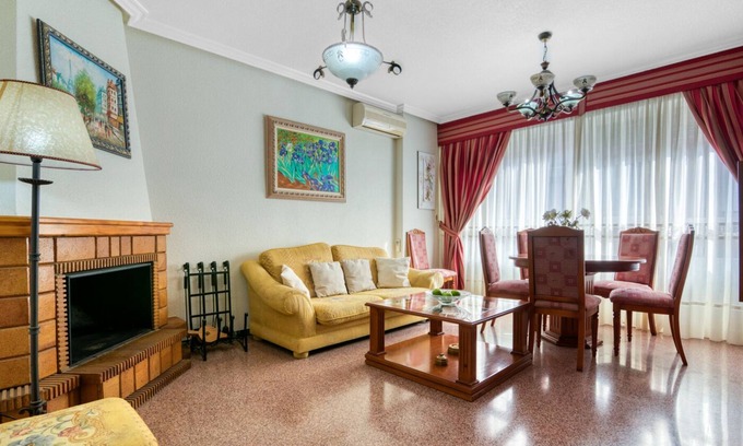 Elda Apartment | Apartment 'De Paso' with Balcony, Wi-Fi and Air Conditioning