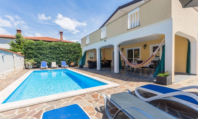 Kaldanija Apartment | Apartment Dino in Istria with its own private pool and 3 bedrooms
