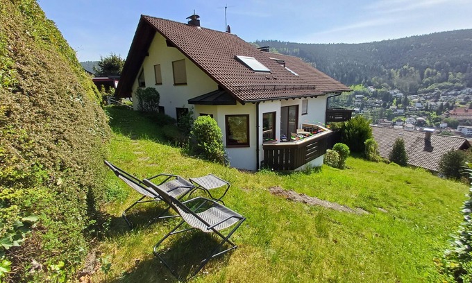 Bad Wildbad Apartment | Apartment 'Ferienwohnung Panoramablick' with Mountain View, Private Garden and Wi-Fi