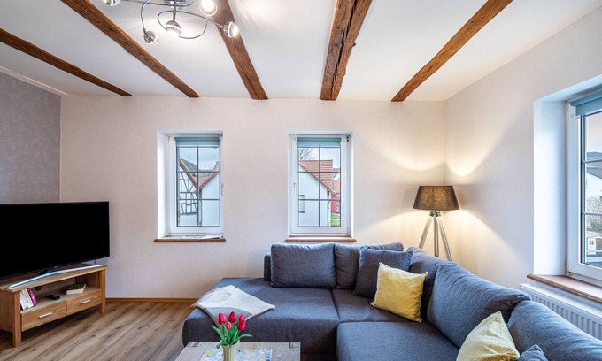 Rotenburg an der Fulda Apartment | Apartment 'Ferienwohnung Haseltal' with Shared Garden, Balcony and Wi-Fi