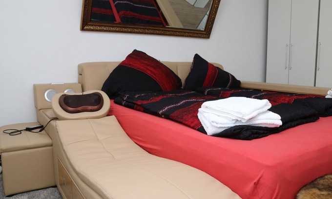 Frohnhausen Apartment | Apartment for 4 guests with 53m² in Essen (127803)