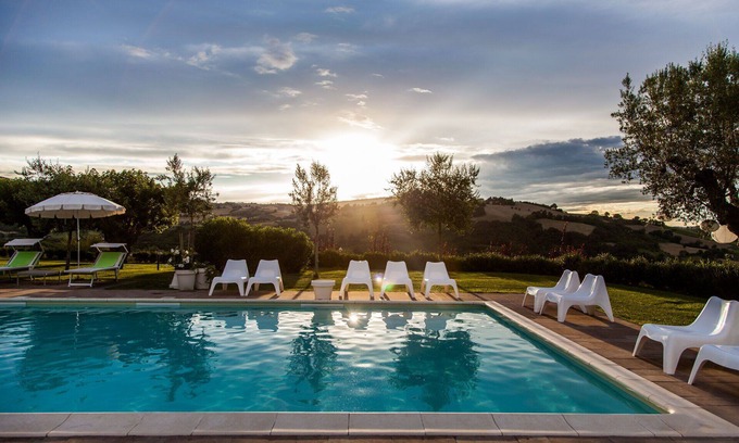 Fossombrone Other | Apartment for 5 People with Pool