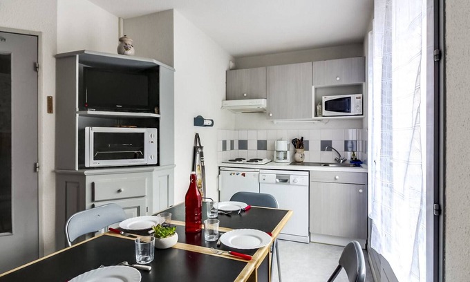 Bareges Apartment | Apartment for 6 with balcony and parking in Barèges