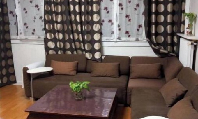 Les Clayes-sous-Bois Apartment | Apartment on the outskirts of Paris and Versailles