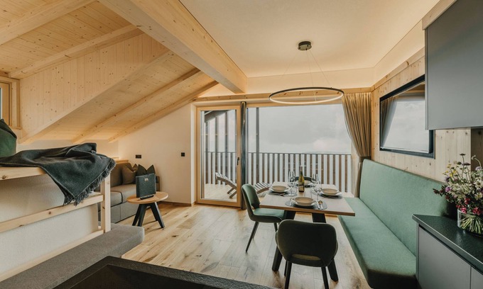 Chiusa Apartment | Apartment 'Gipfeltraum' with Mountain View, Shared Garden and Wi-Fi