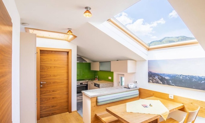 Fuschl am See Bed & Breakfast | Apartment "Hainbirke" - Haus Bergblick