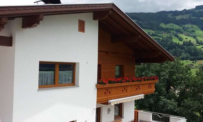 Laimach Apartment | Apartment Hippach Monika Sporer