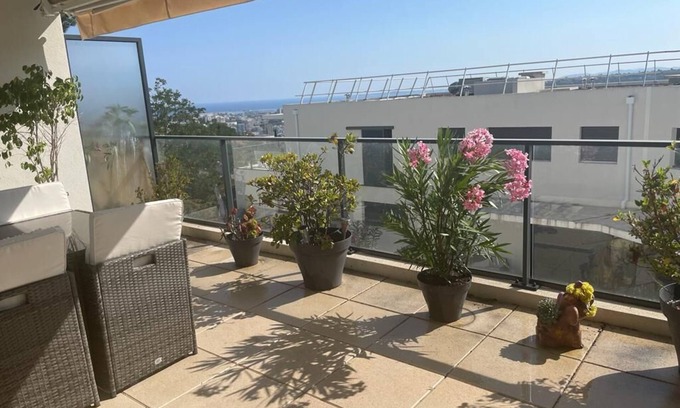 Saint Antoine Apartment | Apartment Horizon - Côte d'Azur - private residence with pool