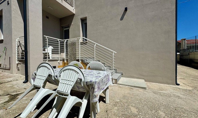 Francavilla al Mare Apartment | Apartment In Francavilla al Mare with outdoor area.
