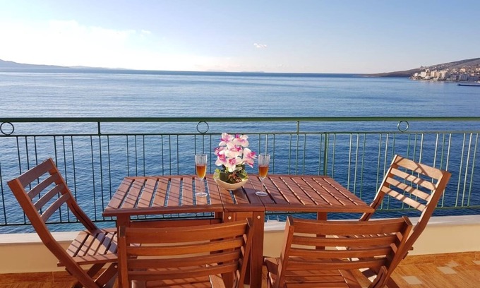 Sarande Apartment | Apartment in front of the beach