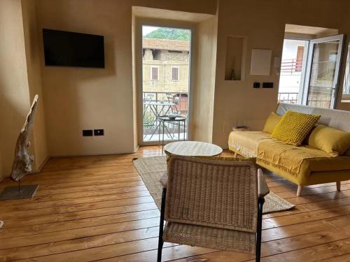 Tapigliano Apartment | Apartment in Tapigliano with Garden and Parking