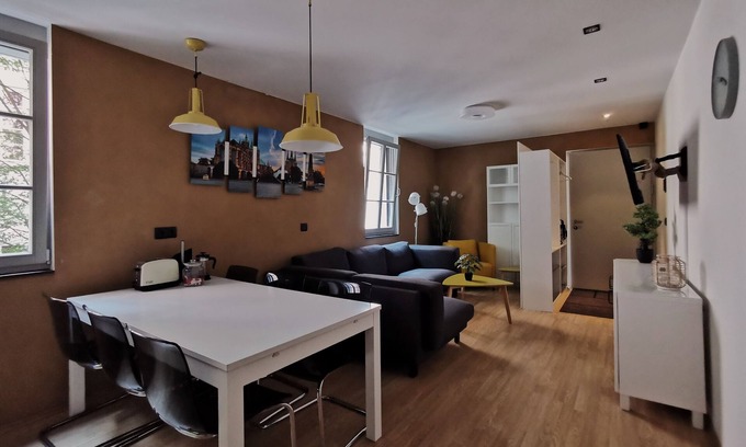 Bruhlervorstadt Apartment | Apartment in the old warehouse