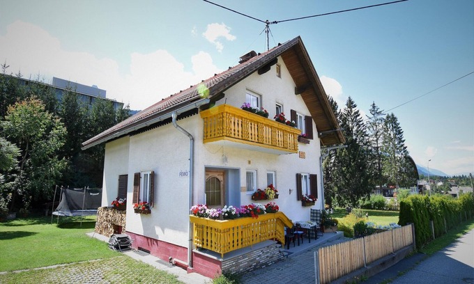 Tropolach Apartment | Apartment in Tröpolach near Ski Lift