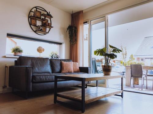 Municipality of Uitgeest House | Apartment in Waterpark with Private Jetty