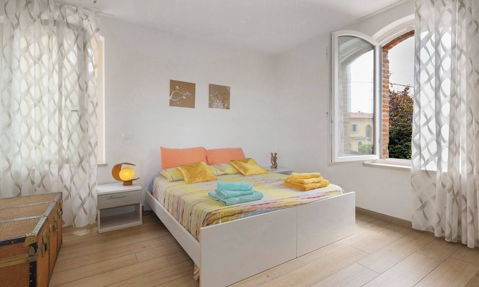 Castelnuovo del Garda Apartment | Apartment 'Pozzo Dei Desideri Asia' with Wi-Fi and Air Conditioning