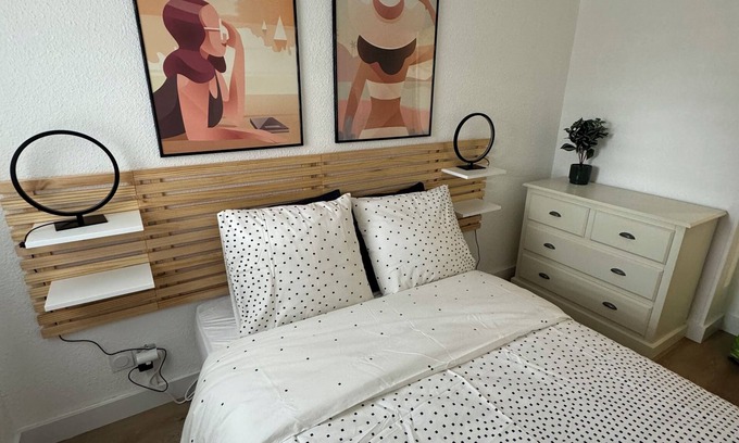 Saint-Cyprien Plage Apartment | Apartment Les Goëlettes in Saint Cyprien Plage, sea view with swimming pool - 4 Pers