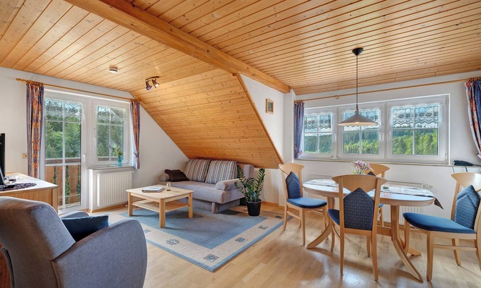 Sankt Peter Apartment | Apartment 'Morgenrot' with Shared Garden, Balcony and Wi-Fi