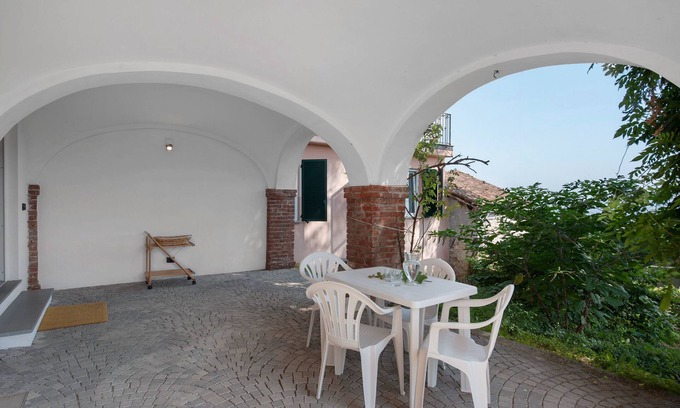 Rocca Grimalda Apartment | Apartment 'Nel Cuore Del Monferrato' with Shared Terrace and Private Garden