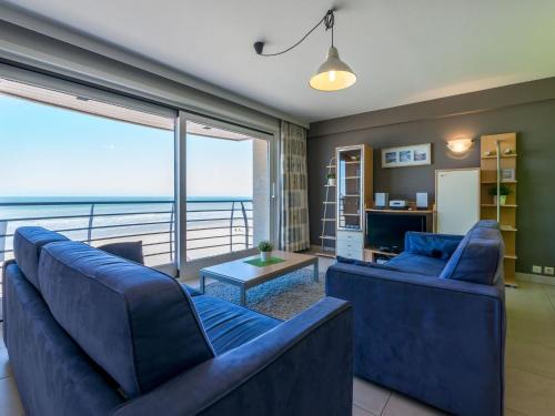 Koksijde-Bad Apartment | Apartment on Zeedijk with Stunning Sea View