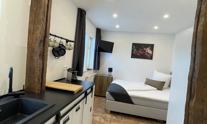 Hoehr-Grenzhausen Apartment | Apartment Orchidee mit 17 qm