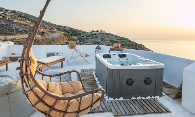 Sikinos Apartment | Apartment 'Paros' Pet-Friendly with Sea View, Hot Tub & Wi-Fi