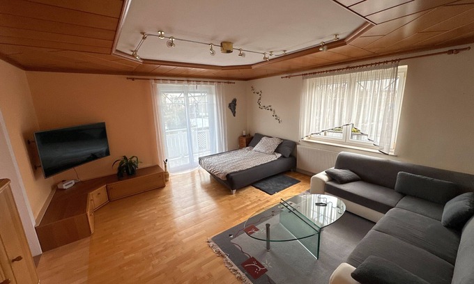 Spielberg Apartment | Apartment 'Schöne Ferienwohnung Im Murtal' with Mountain View, Private Terrace and Wi-Fi