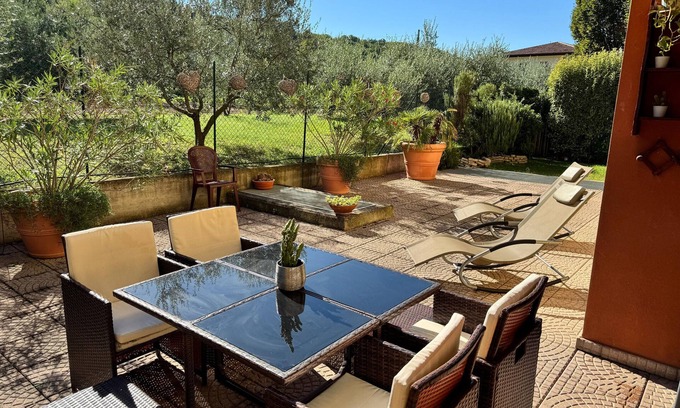 Arqua Petrarca Apartment | Apartment 'Sweet Home' with Private Terrace, Private Garden and Wi-Fi