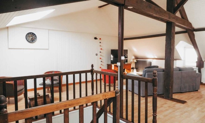 Sainte-Anne-d'Auray Apartment | APARTMENT WITH PATIO, PETS WELCOME