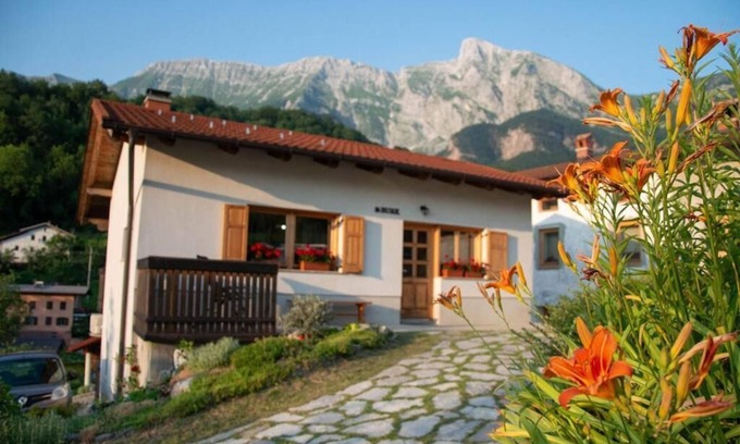 Kobarid Apartment | Apartment with 2 bedrooms, sleep 5 on splendid location