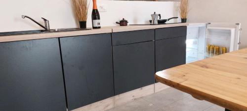 Kamnje House | Apartment with a view